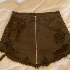 Carmar distressed army green skirt
